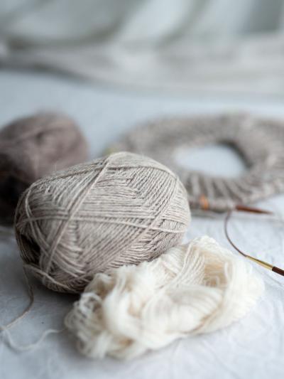 Ruke knit Semi-Wollgarn – Hellbeige melange (72), 100 g